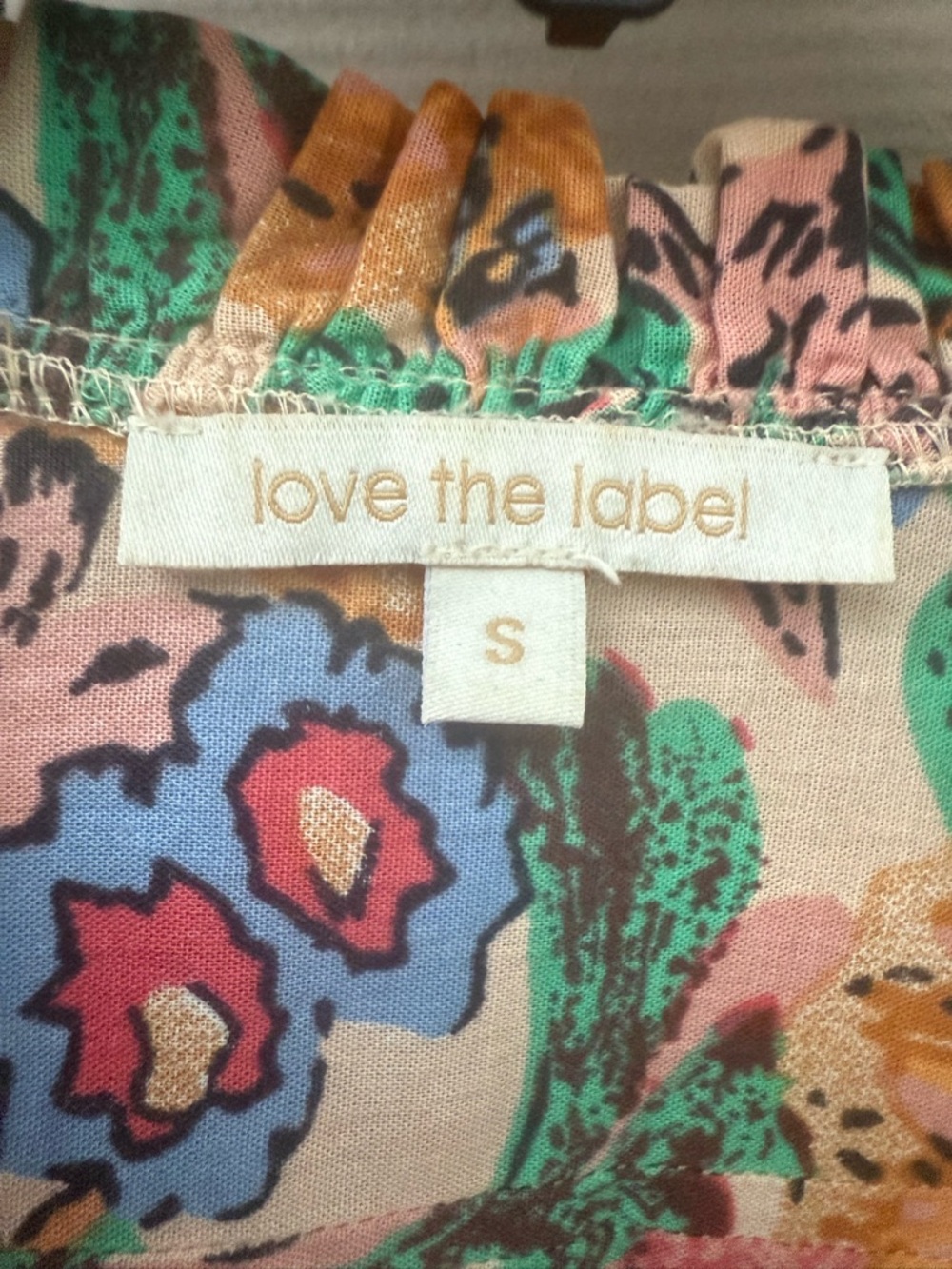 Love the Label brand floral long-sleeve blouse. - Picture 8 of 11